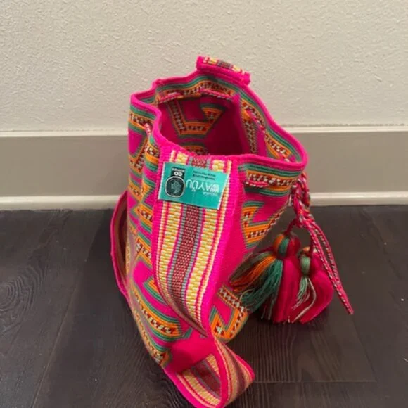 Pink and Orange Crossbody Bag with Geometric Patterns - Picture 4 of 12